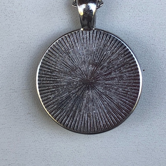 Pretty Black bear glass cabochon necklace - Picture 4 of 4